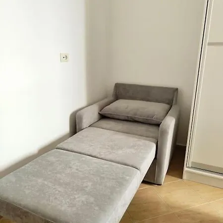 Seaside Serenity Apartment
