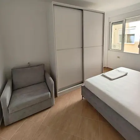 Apartment Seaside Serenity *