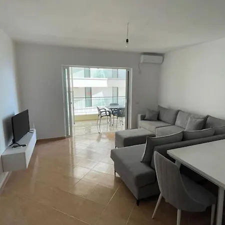 Apartment Seaside Serenity